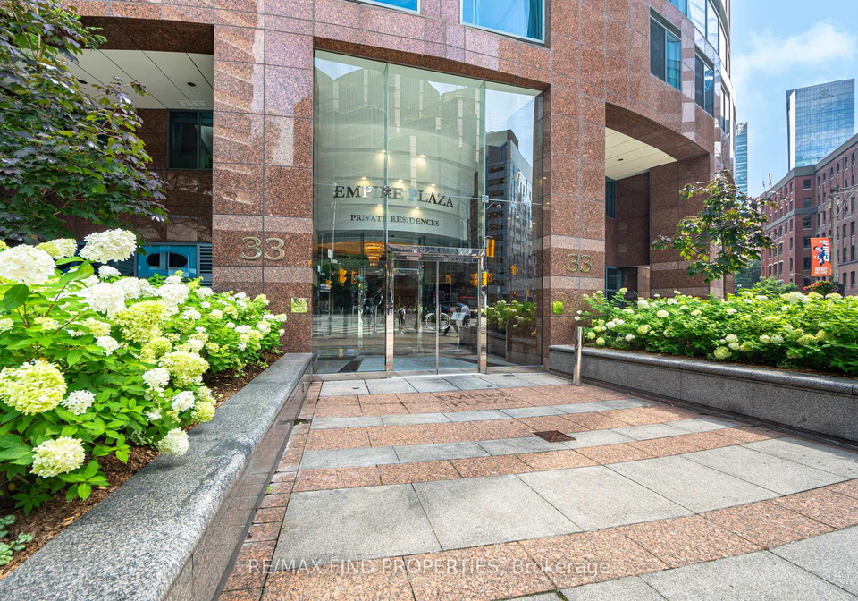 33-university-avenue-toronto-toronto-ontario-c13699566