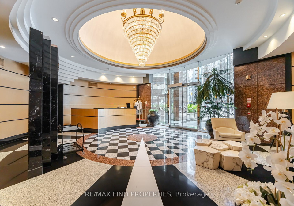 33-university-avenue-toronto-toronto-ontario-c13699566
