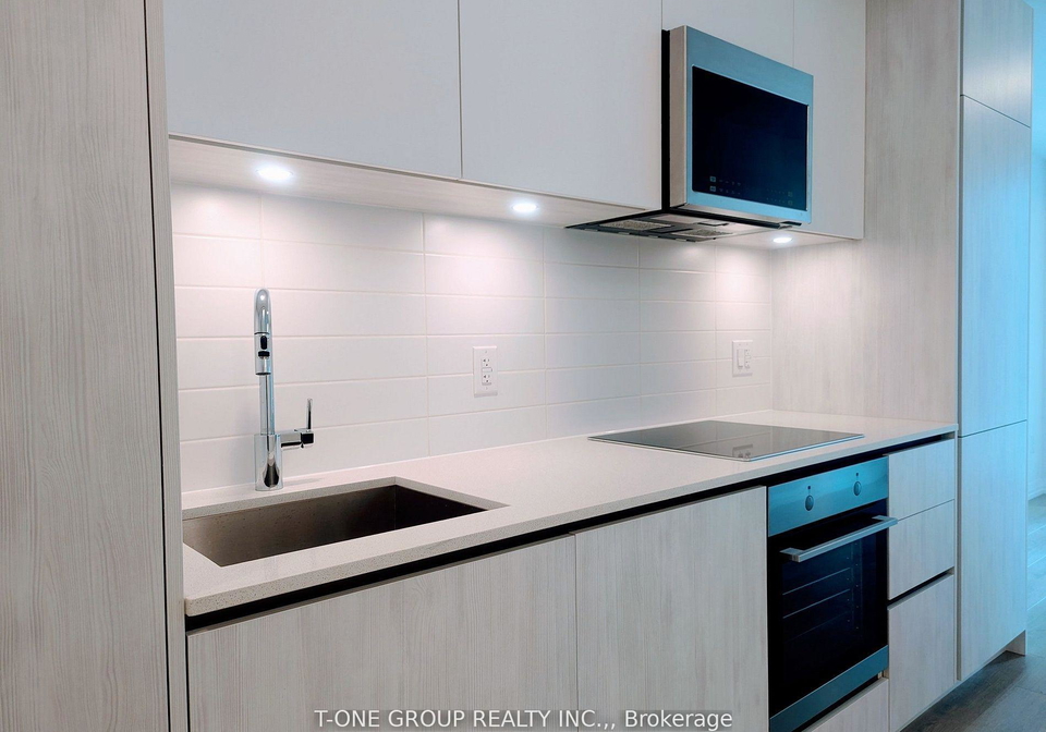 28-widmer-street-toronto-toronto-ontario-c13699998