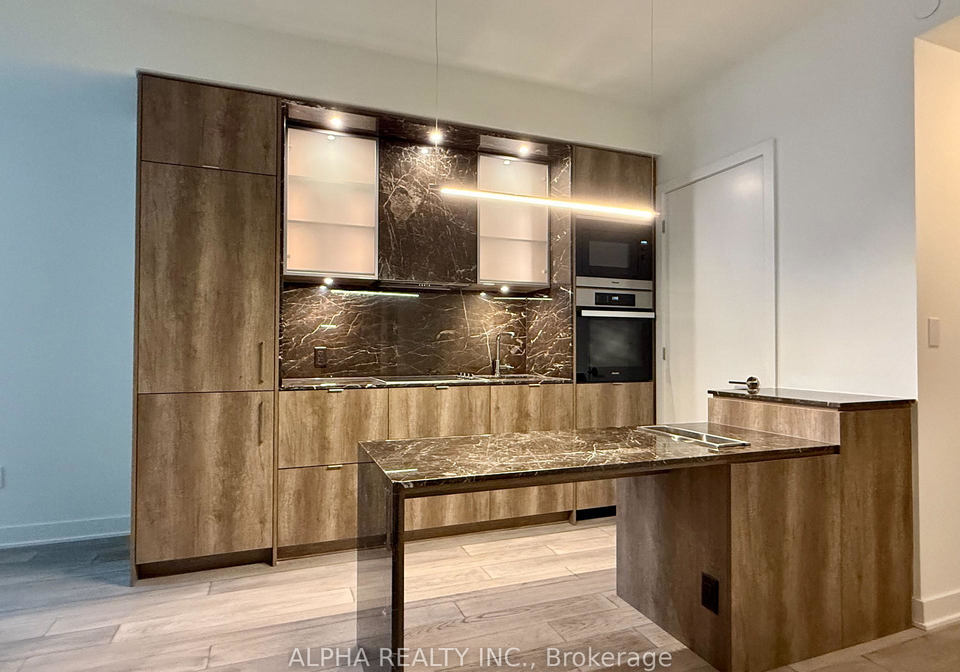 11-yorkville-avenue-toronto-toronto-ontario-c13700256