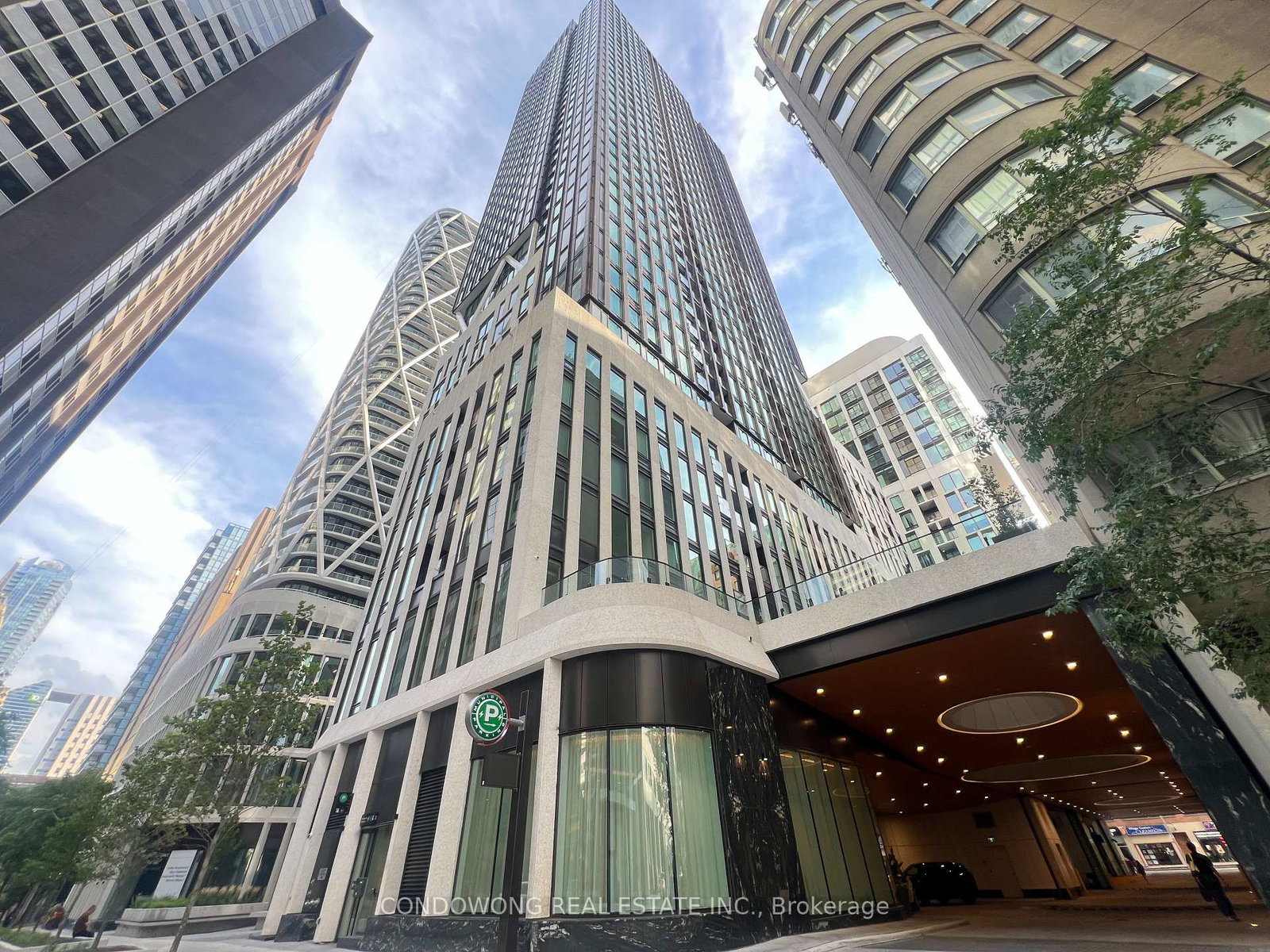 238-simcoe-street-toronto-toronto-ontario-c13700586