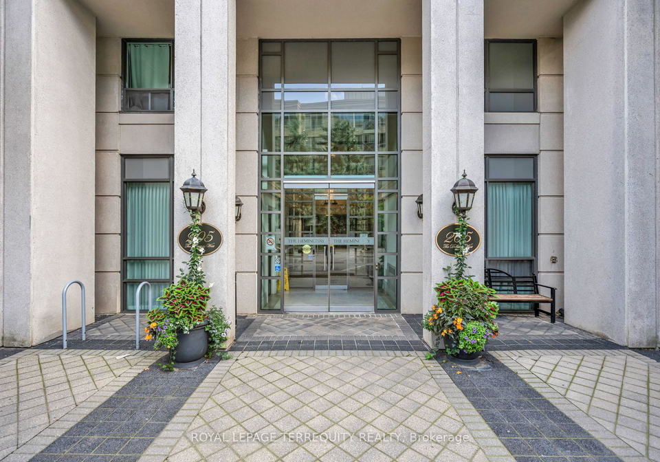 205-w-the-donway-w-toronto-north-york-ontario-c13700680
