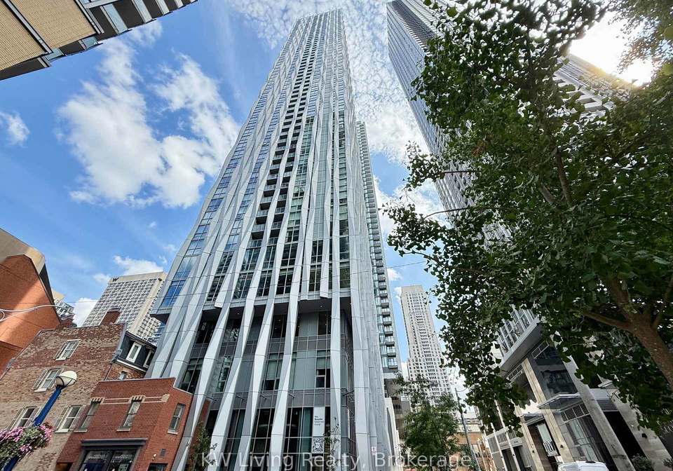 1-yorkville-avenue-toronto-toronto-ontario-c13700854