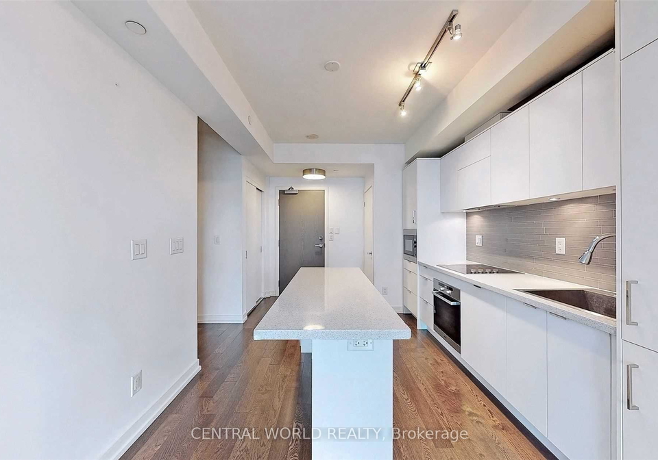 21-widmer-street-toronto-toronto-ontario-c13700876
