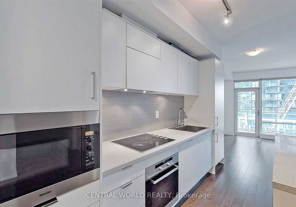 21-widmer-street-toronto-toronto-ontario-c13700876