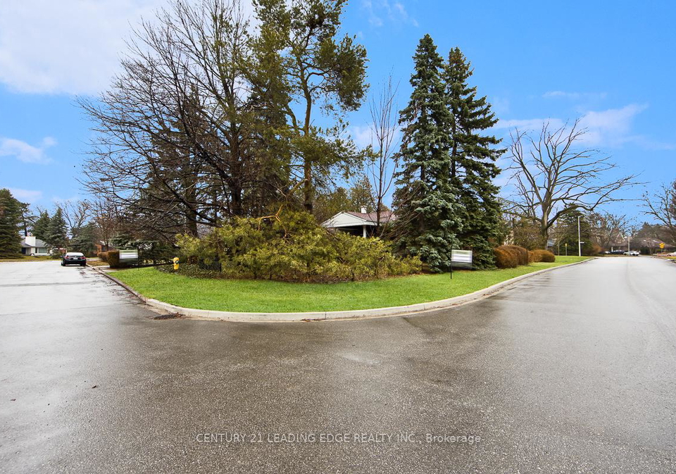 1-bradgate-road-toronto-north-york-ontario-c13700918