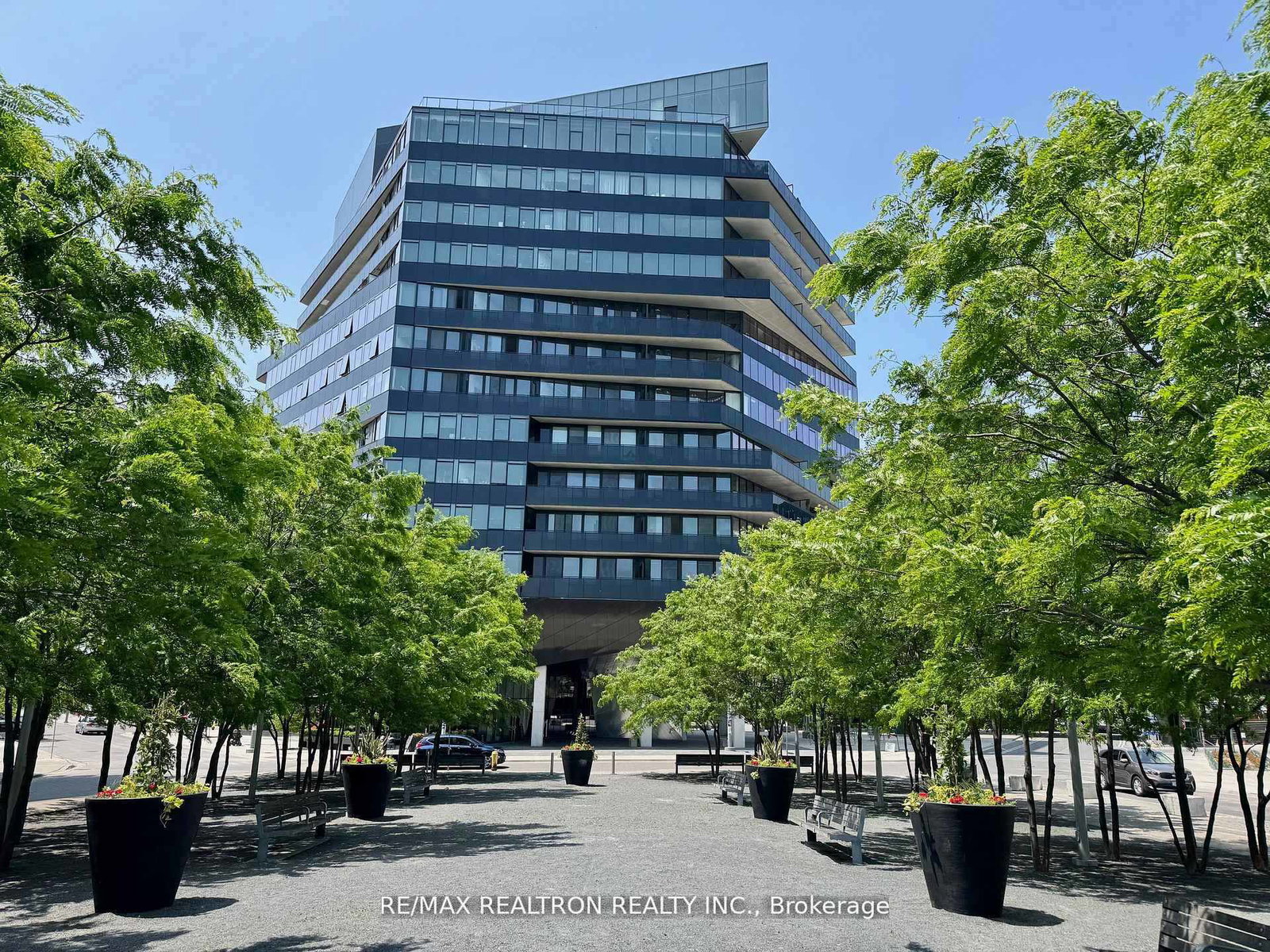 21-lawren-harris-square-toronto-toronto-ontario-c13701126