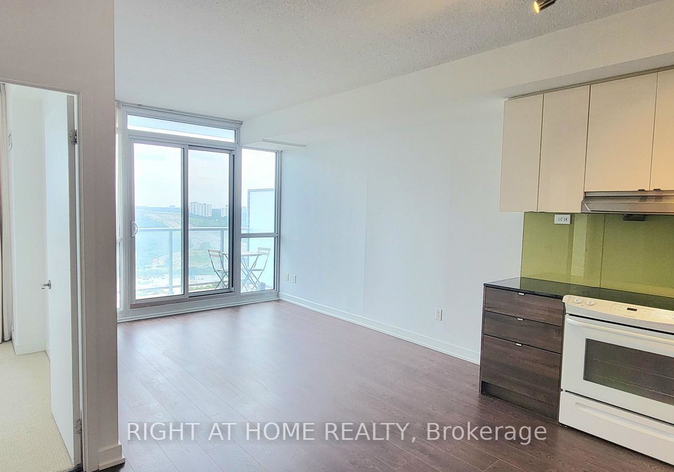 121-mcmahon-drive-toronto-north-york-ontario-c13701144