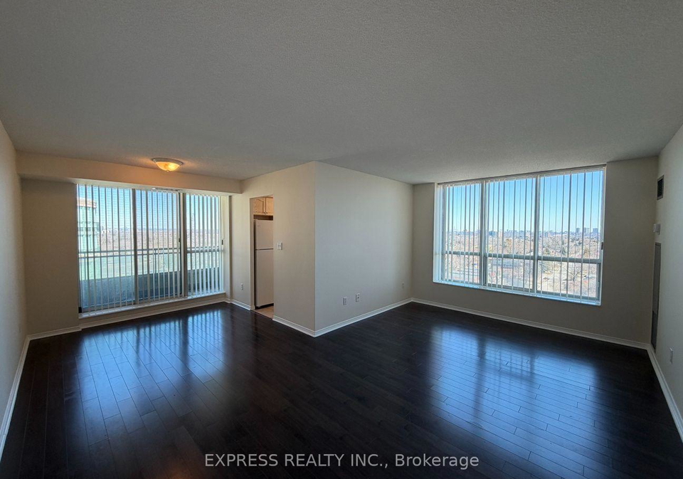 39-pemberton-avenue-toronto-north-york-ontario-c13701236