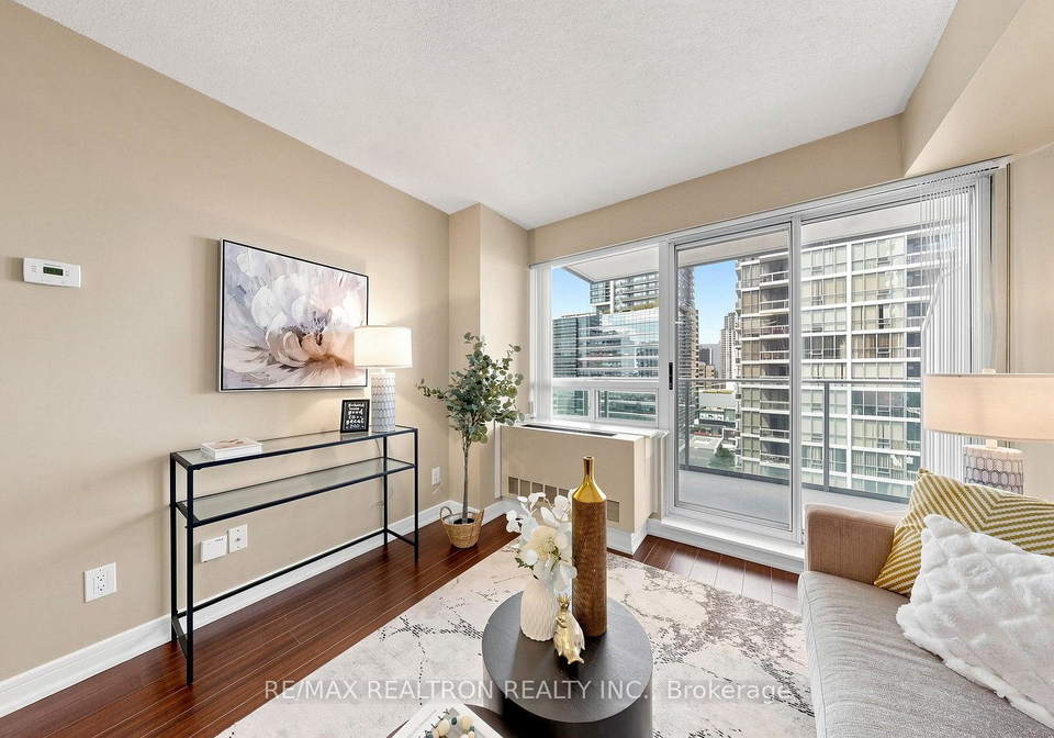 31-bales-avenue-toronto-north-york-ontario-c13701248