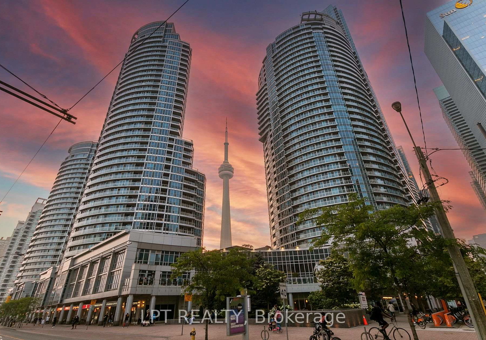 208-queens-quay-w-toronto-toronto-ontario-c13701270