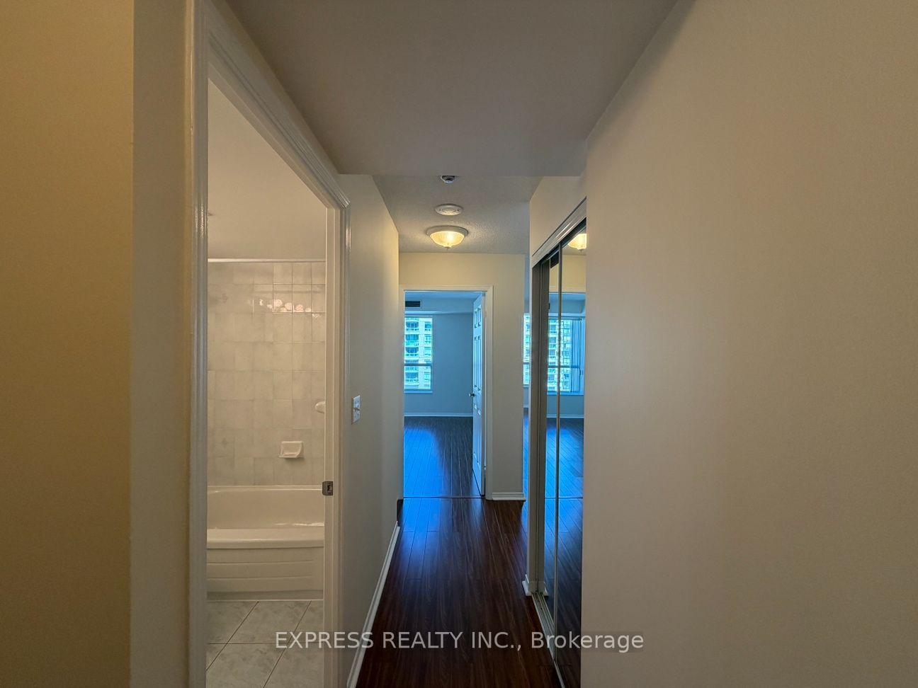 29-pemberton-avenue-toronto-north-york-ontario-c13701408