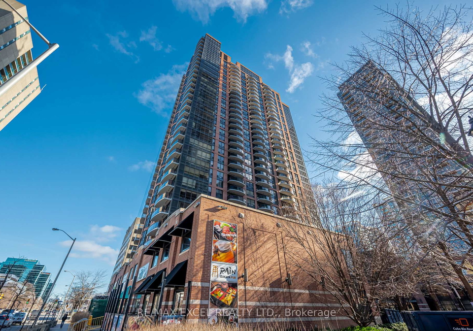 33-sheppard-avenue-e-toronto-north-york-ontario-c13701446