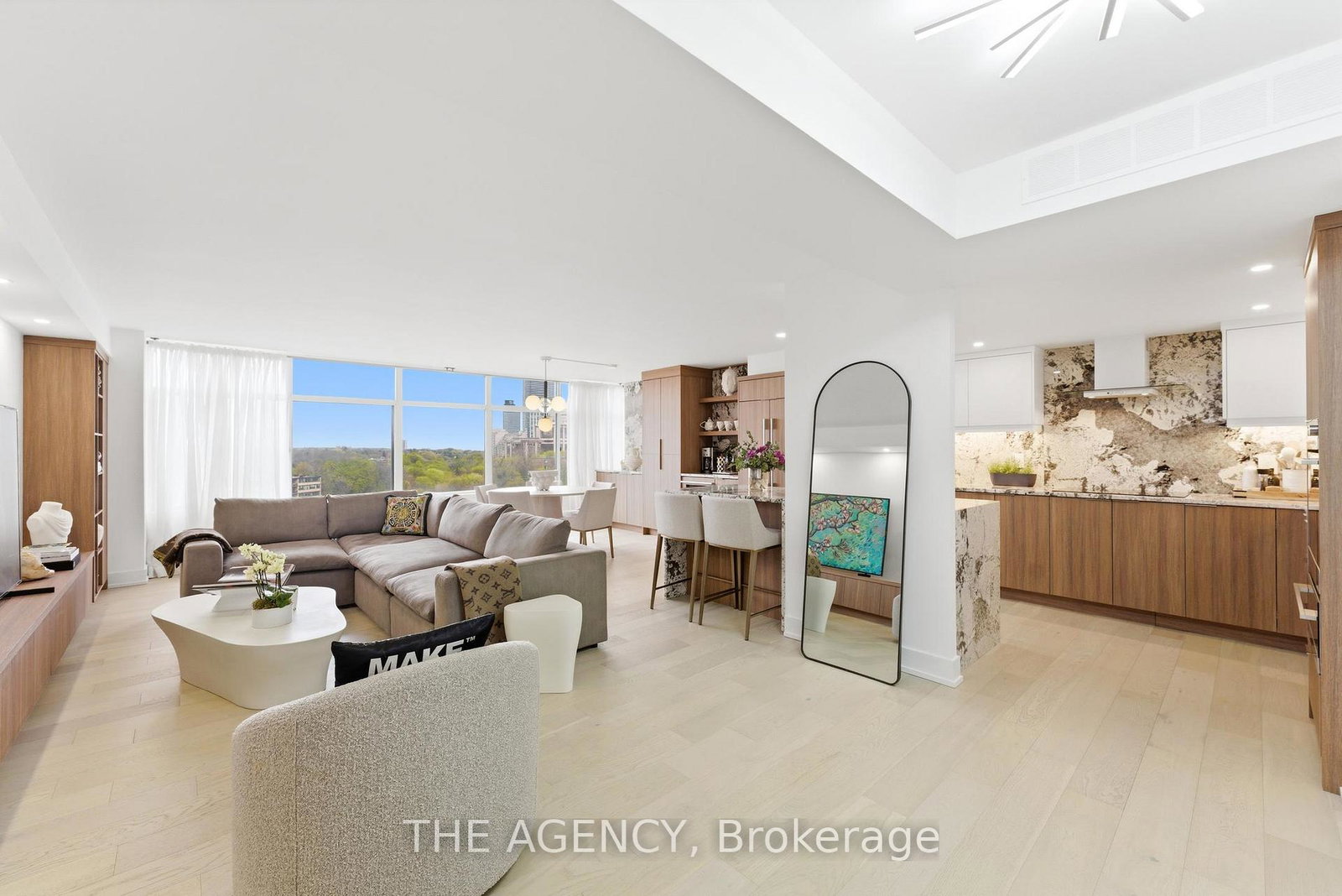 900-yonge-street-toronto-toronto-ontario-c13701844