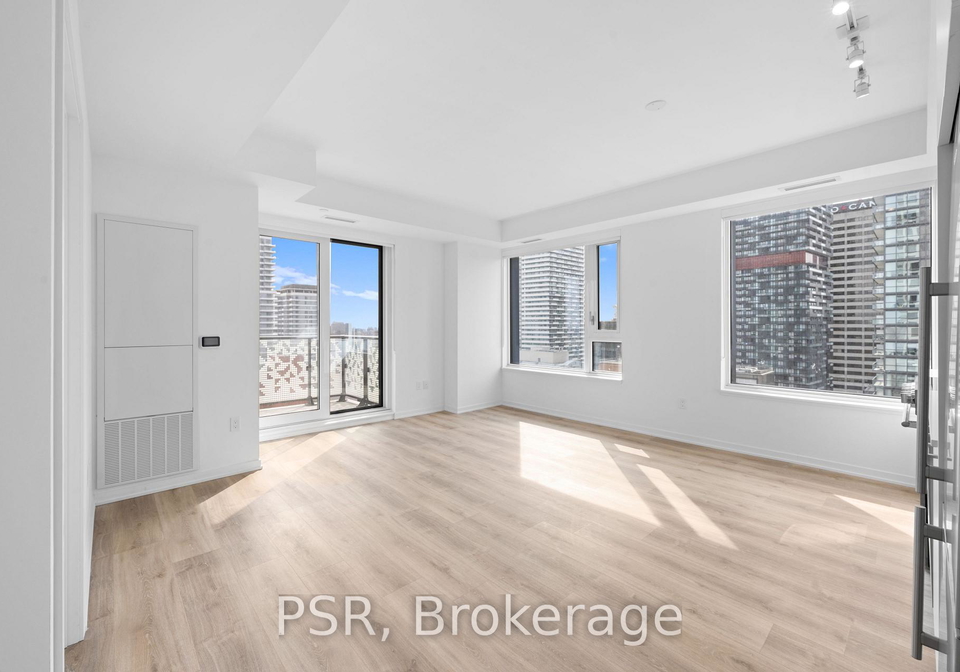 101-roehampton-avenue-toronto-toronto-ontario-c13702294