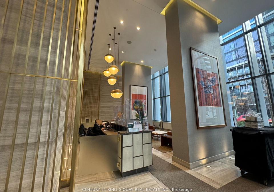 50-charles-street-e-toronto-toronto-ontario-c13703078