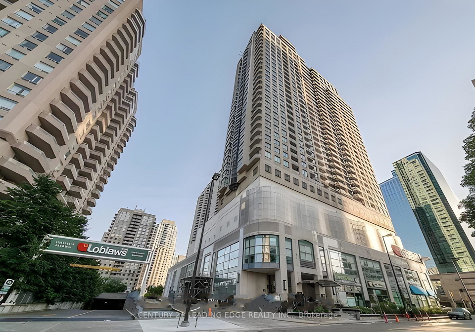 33-empress-avenue-toronto-north-york-ontario-c13703498