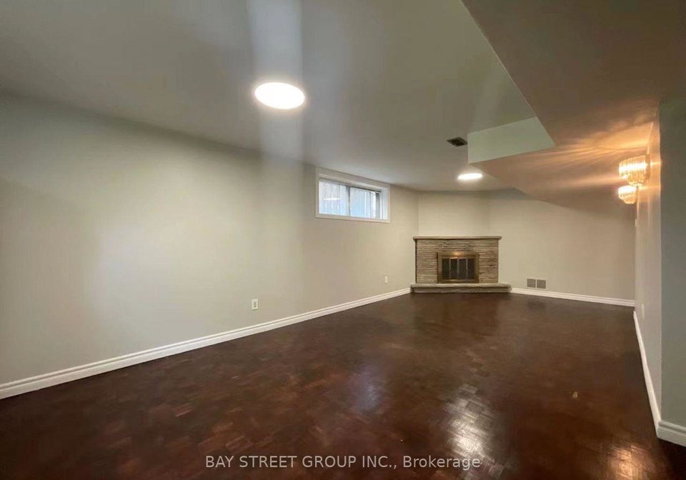 100-charlton-boulevard-toronto-toronto-ontario-c13703598