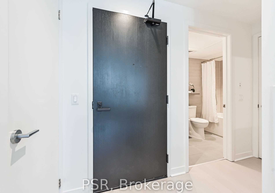 501-adelaide-street-w-toronto-toronto-ontario-c13703706