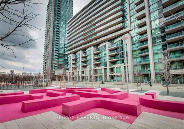 215-fort-york-boulevard-toronto-toronto-ontario-c13703766