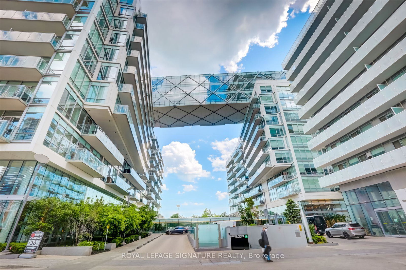 29-queens-quay-e-toronto-toronto-ontario-c13703852