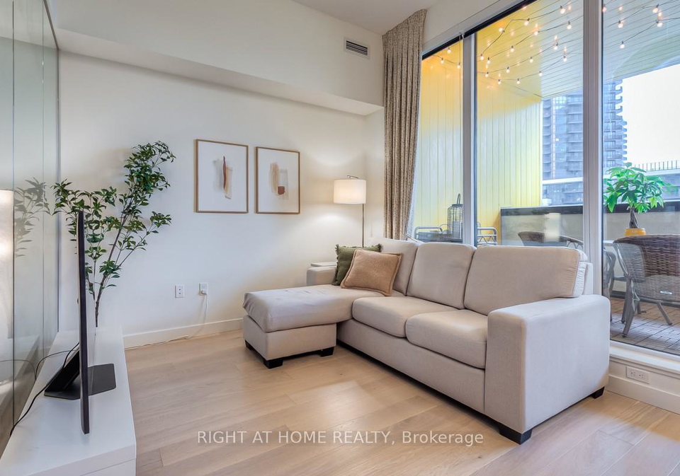 95-mcmahon-drive-toronto-north-york-ontario-c13703880