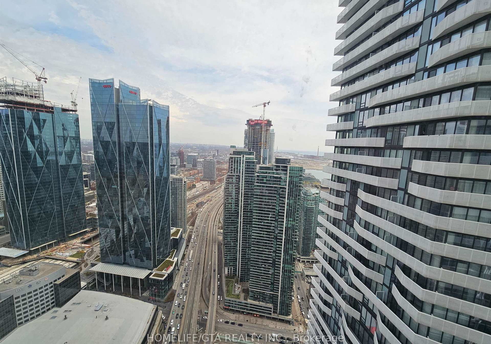 100-harbour-street-toronto-toronto-ontario-c13704298