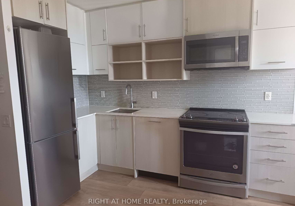 150-fairview-mall-drive-toronto-north-york-ontario-c13704514