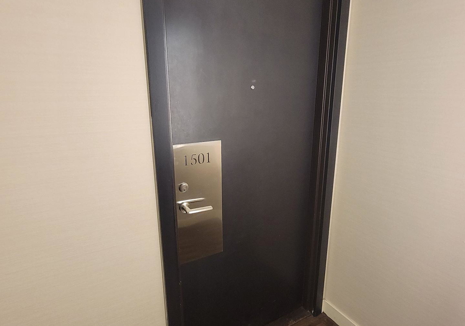 2-anndale-drive-toronto-north-york-ontario-c13704594