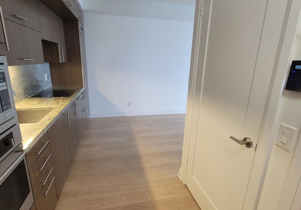 2-anndale-drive-toronto-north-york-ontario-c13704594