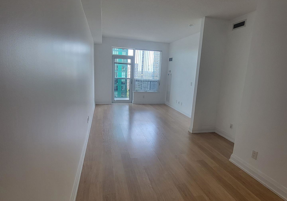 2-anndale-drive-toronto-north-york-ontario-c13704594