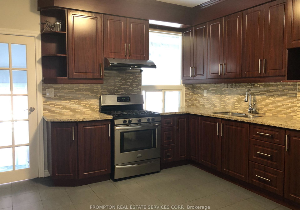 700-dufferin-street-toronto-toronto-ontario-c13704618