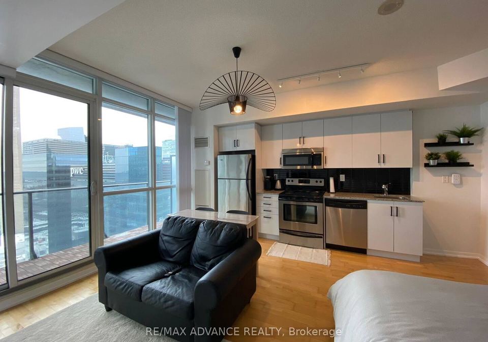 65-bremner-boulevard-toronto-toronto-ontario-c13704766