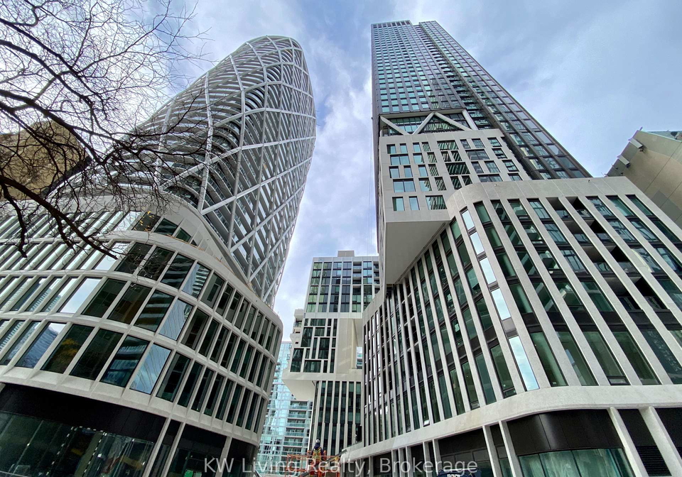238-simcoe-street-toronto-toronto-ontario-c13704772