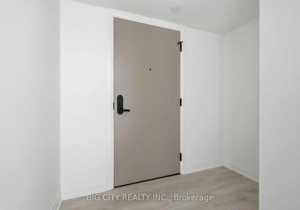 25-frederick-todd-way-toronto-east-york-ontario-c13705018