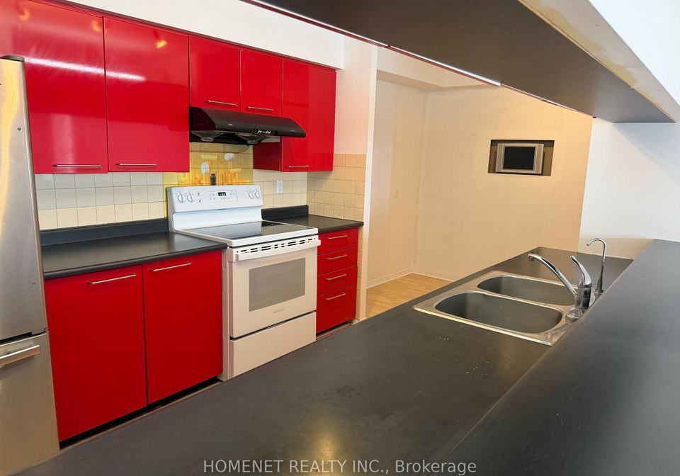 100-upper-madison-avenue-toronto-toronto-ontario-c13705032