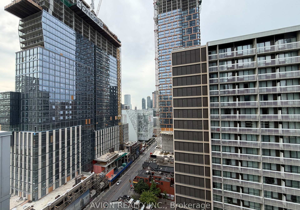 386-yonge-street-toronto-toronto-ontario-c13705056