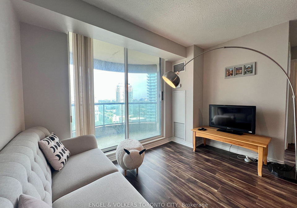 7-lorraine-drive-toronto-toronto-ontario-c13705176
