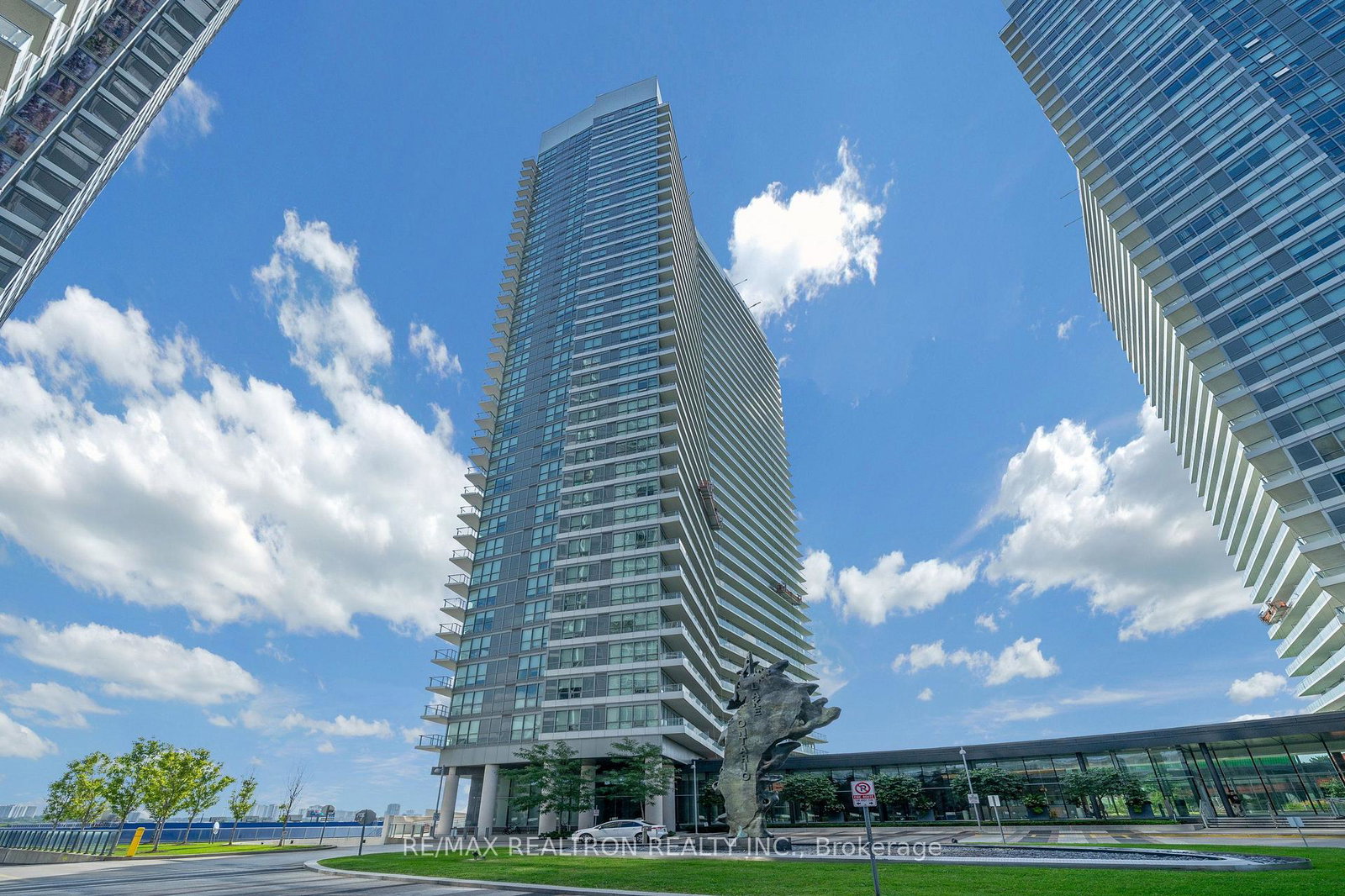 117-mcmahon-drive-toronto-north-york-ontario-c13705204