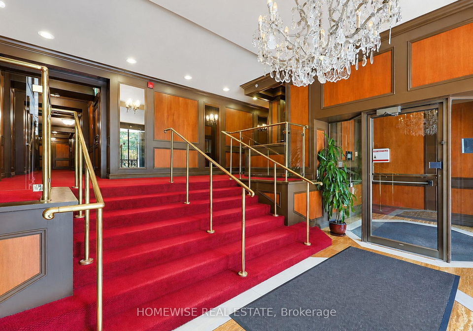 740-eglinton-avenue-toronto-toronto-ontario-c13705292