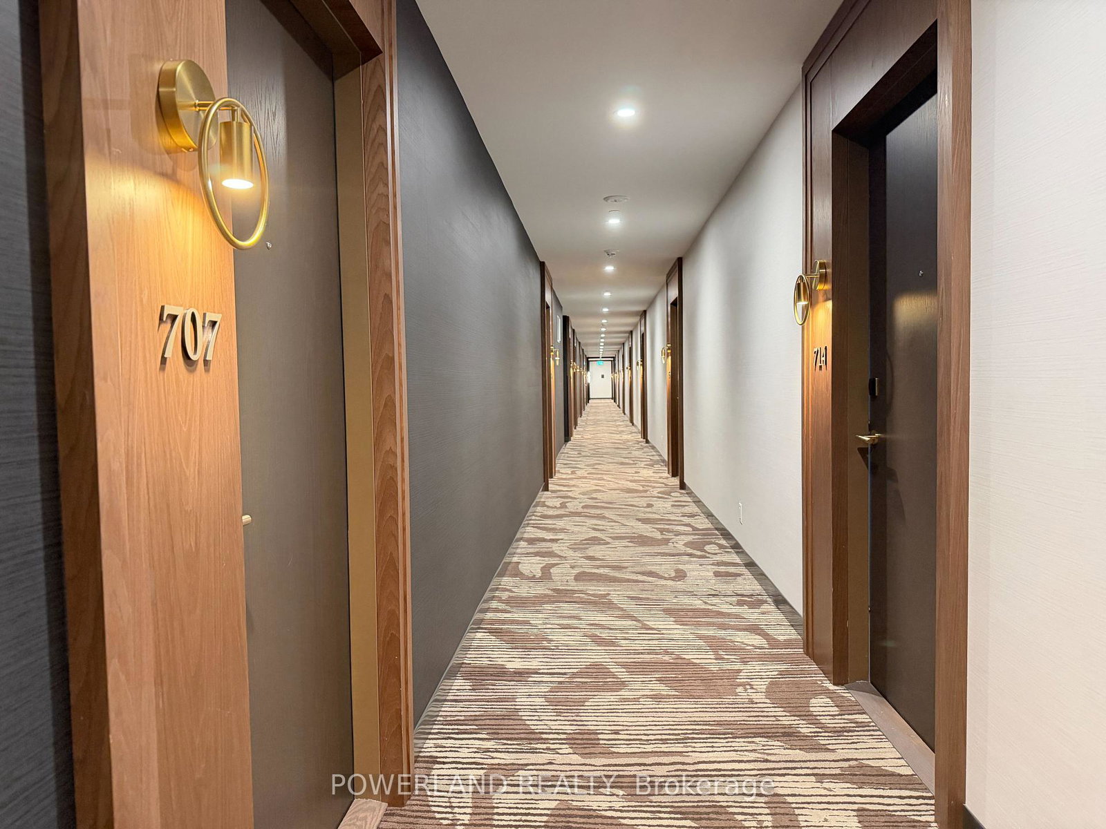 6-greenbriar-road-toronto-north-york-ontario-c13705758