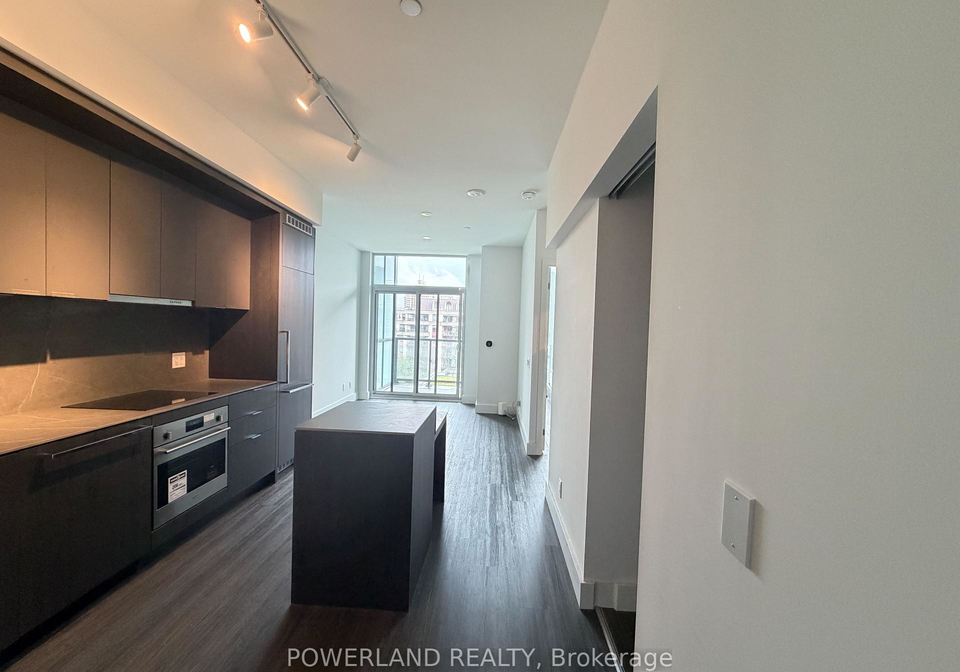 6-greenbriar-road-toronto-north-york-ontario-c13705758
