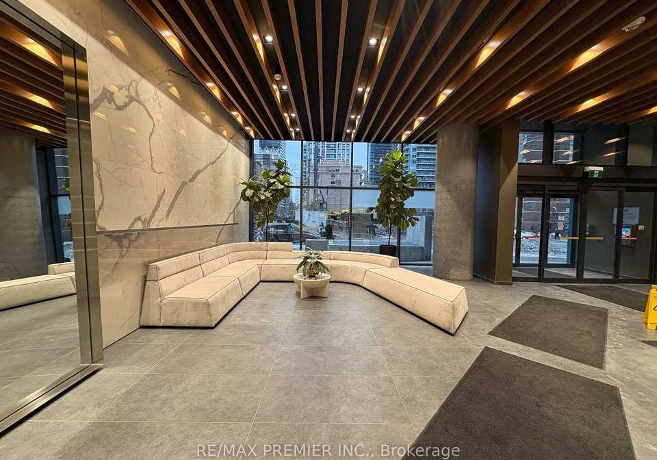161-roehampton-avenue-toronto-toronto-ontario-c13705848