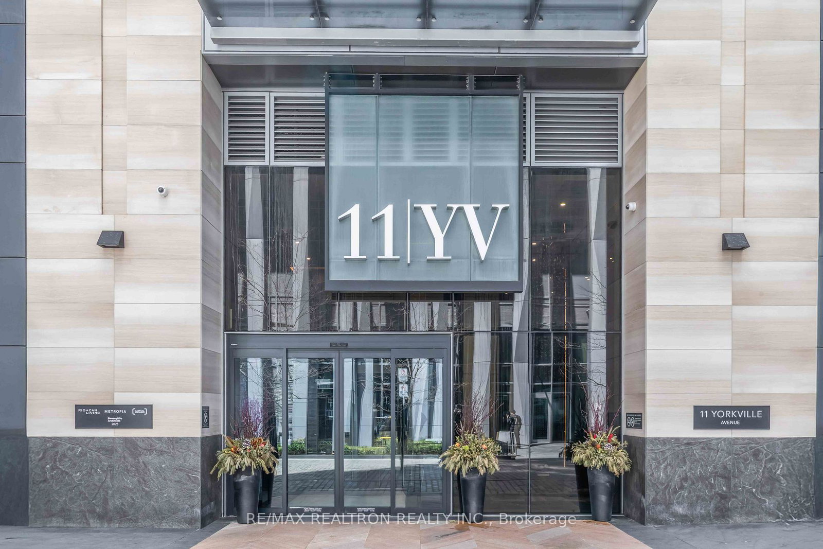11-yorkville-avenue-toronto-toronto-ontario-c13705854