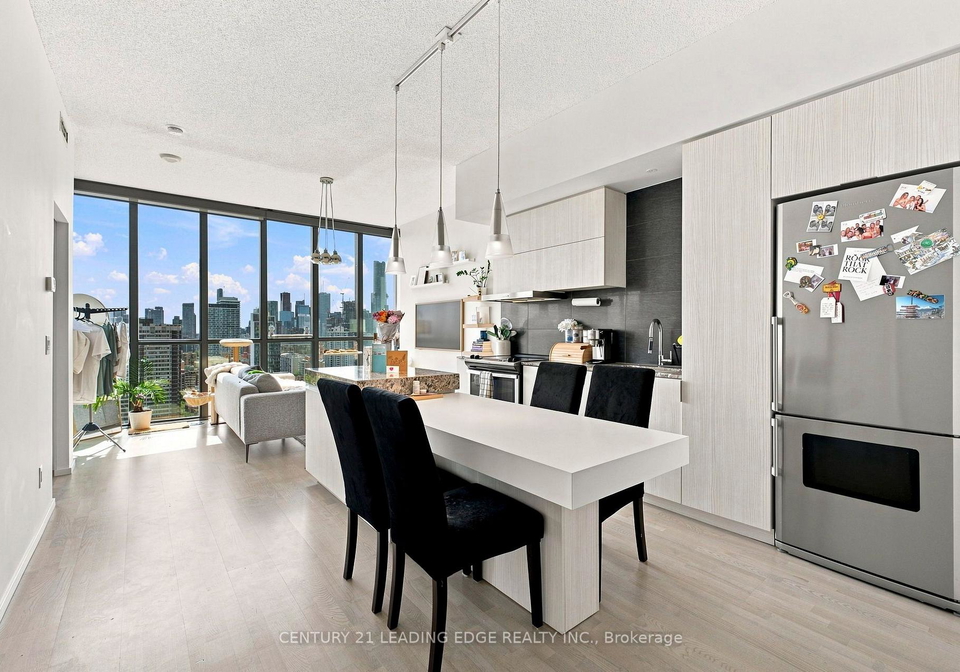 101-charles-street-e-toronto-toronto-ontario-c13705982