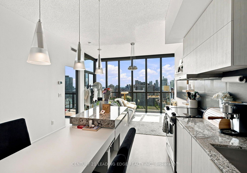 101-charles-street-e-toronto-toronto-ontario-c13705982