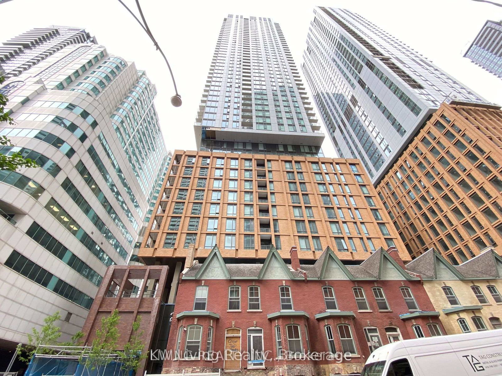 8-widmer-street-toronto-toronto-ontario-c13706228