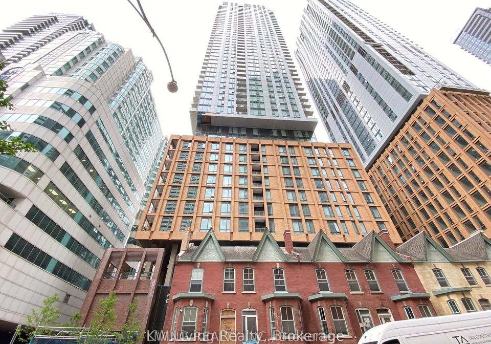8-widmer-street-toronto-toronto-ontario-c13706228