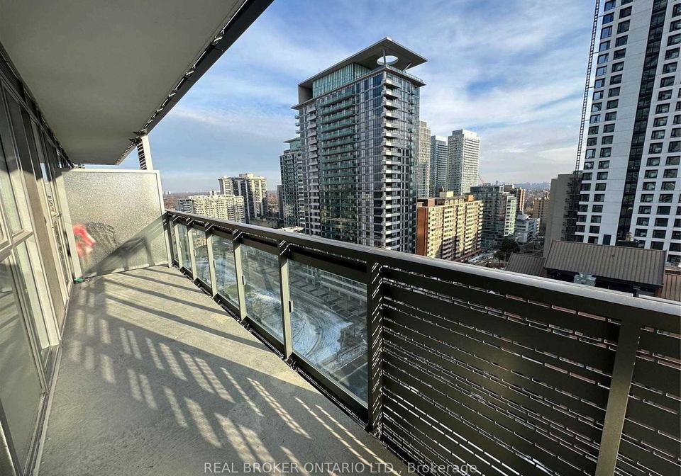 39-roehampton-avenue-toronto-toronto-ontario-c13706332
