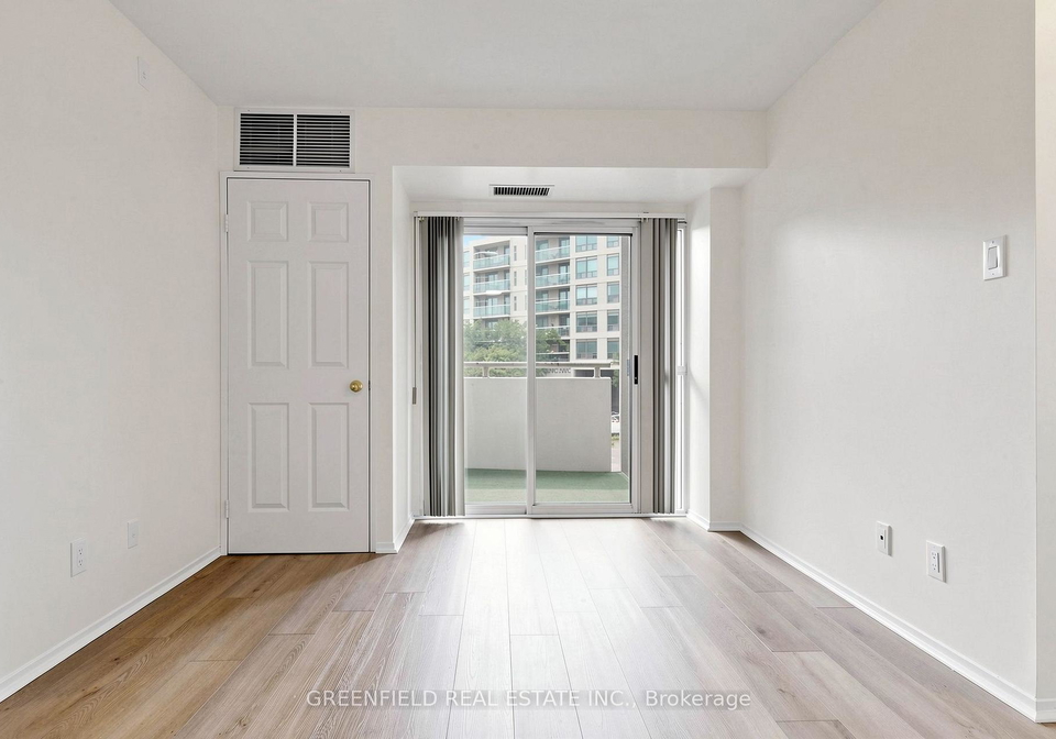897-sheppard-avenue-w-toronto-toronto-ontario-c13706376